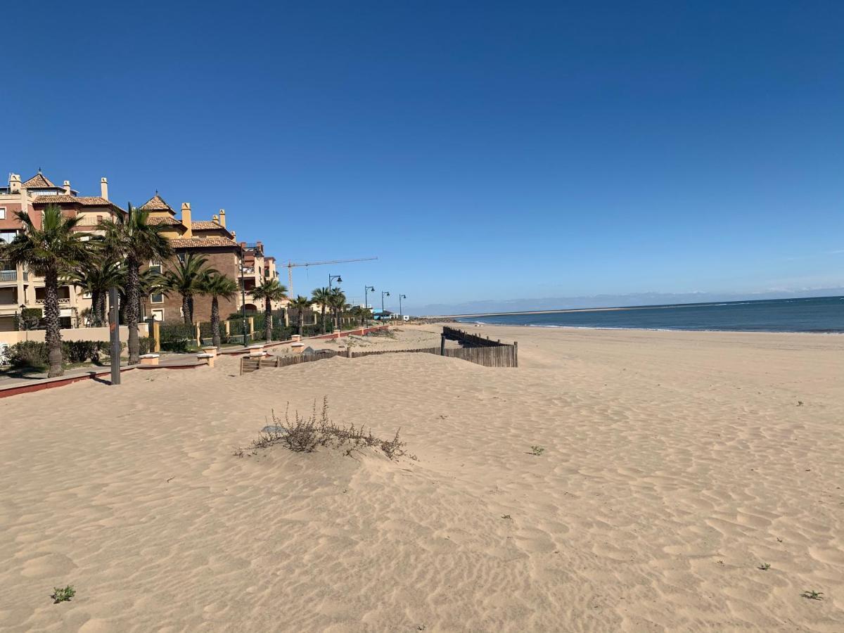 Primera Linea De Playa Con Vistas Al Mar Isla Canela Bagian luar foto